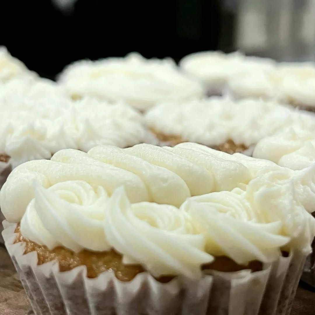 Frosted Vanilla Cupcakes