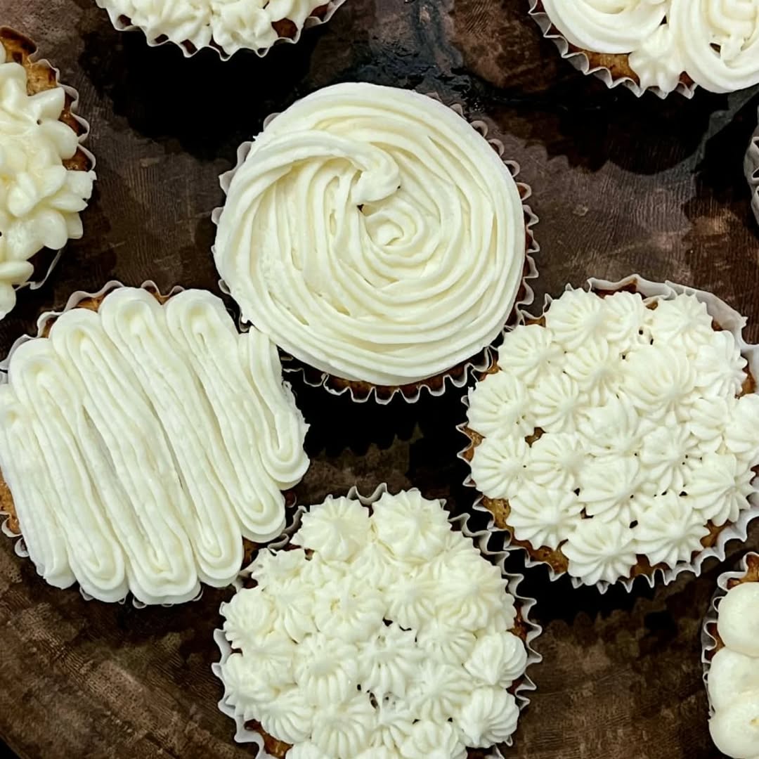 Frosted Vanilla Cupcakes